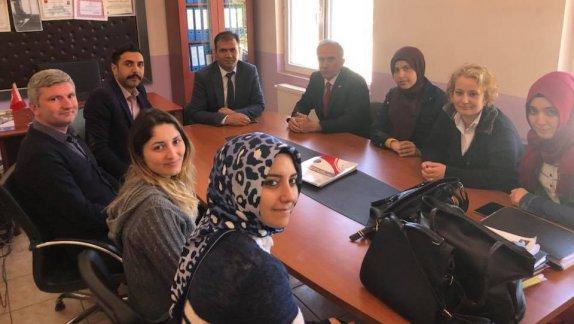 İlçe Milli Eğitim Müdürümüz Mustafa ALKAN ve Milli Eğitim Şube Müdürü Şahin KARTAL Kuşkayası Ortaokulunda minik incilerle bir araya geldi.