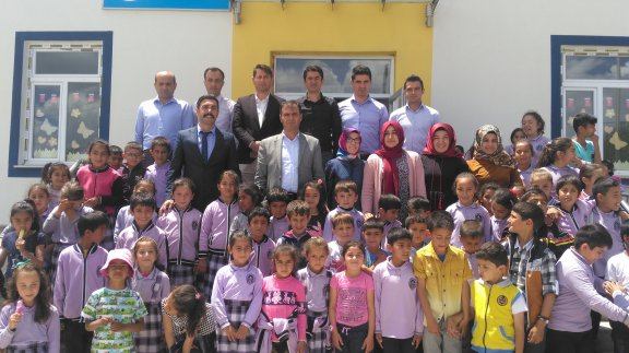 İlçe Milli Eğitim Müdürümüz Mustafa ALKAN ve Milli Eğitim Şube Müdürü Şahin KARTAL Çetinkaya okul ziyaretlerinde bulundu.
