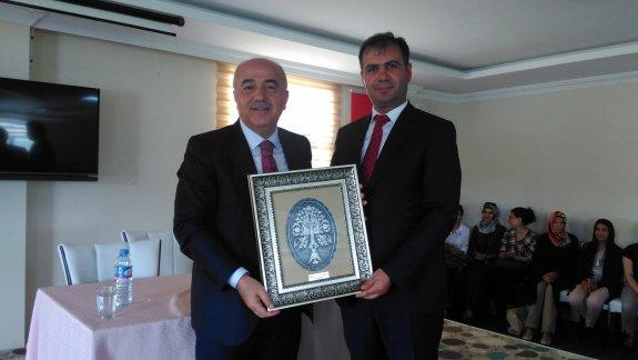 İlçe Milli Eğitim Bakanlığı Müsteşar Yardımcısı Sayın Yusuf BÜYÜK Belediye Başkanı Mehmet ÖZTÜRK´ü ziyaret etti.Kredi Yurtlar Kurumunda Öğretmenlerle Söyleşi Yaptı.