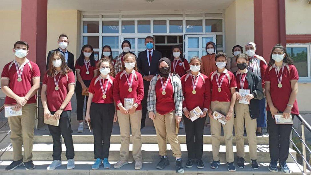 Kangal Anadolu Lisesinde Karne Heyecanı
