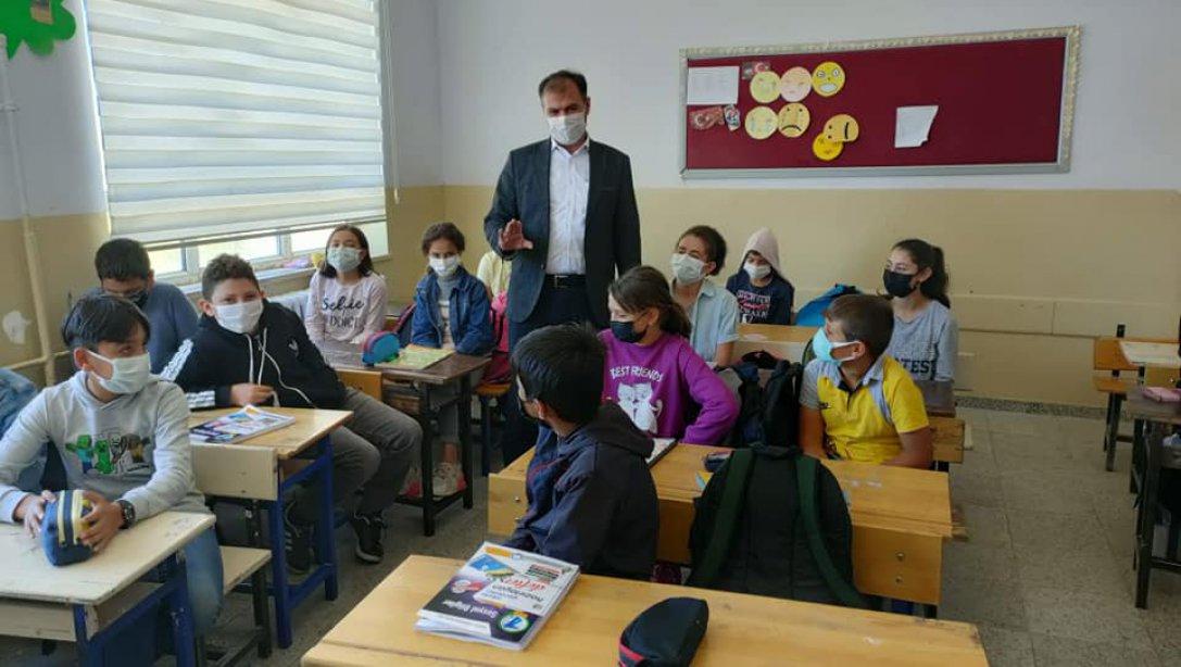 İlçe Millî Eğitim Müdürümüz Mustafa Alkan, Havuz İlk-Ortaokulumuzu Ziyaret Etti.