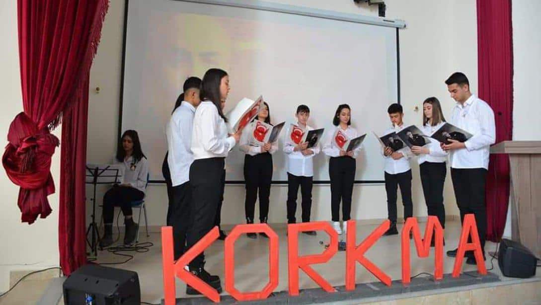 12 Mart İstiklal Marşı'nın Kabulü ve Mehmet Akif Ersoy'u Anma Günü Programı Kangal Anadolu Lisesi organizesinde Ayşe Nuriye Taşbaşı Mesleki ve Teknik Anadolu Lisesi Salonunda yapıldı. 