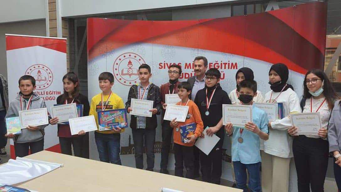 Sivas Akıl ve Zeka Oyunları İl Finalleri 8 ayrı kategoride 102 okuldan 279 öğrencinin katılımı ile tamamlandı.